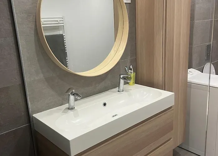 Beau & Grand T2, Balcon, Parking Au Calme Apartman Biarritz