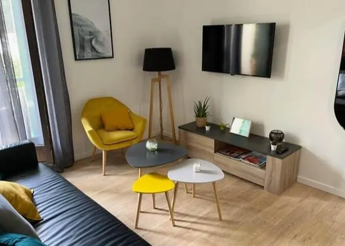 Beau & Grand T2, Balcon, Parking Au Calme Apartment *